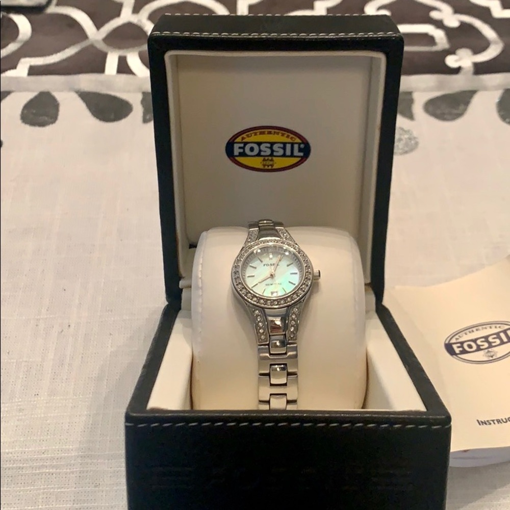 Beautiful Fossil Watch With Mother Of Pearl Face
